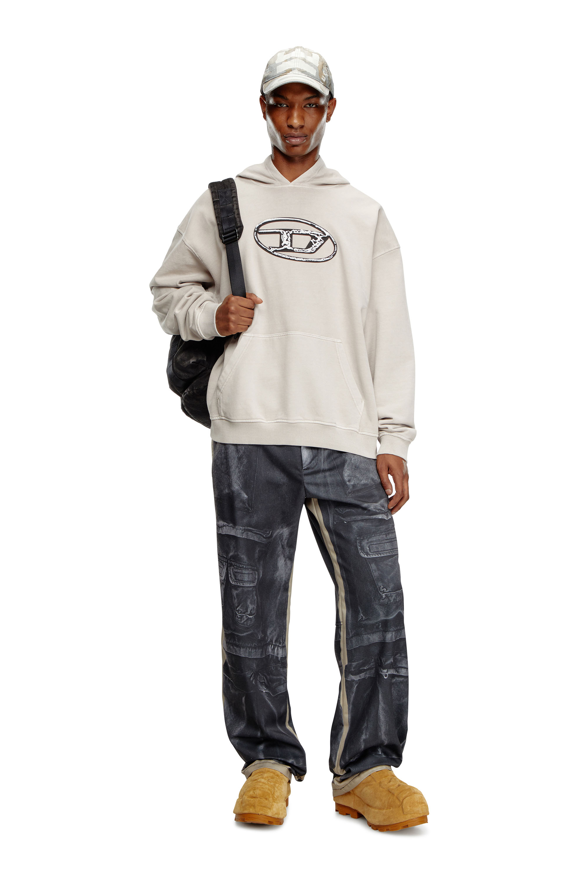 Diesel - S-BOXT-HOOD-Q7, Sudadera con capucha con estampado del logotipo de varias capas Hombre in Gris - 2